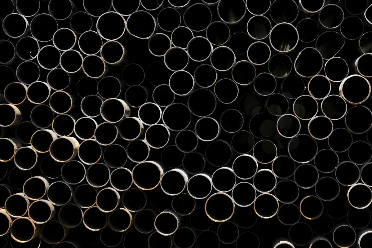 Stacked steel pipe ends